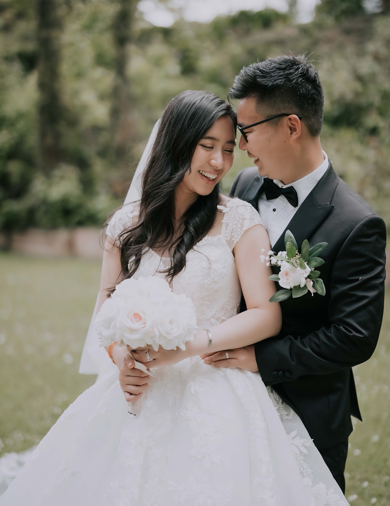 Dr. Dong Zhao and Dr. Lily Vu wedding portrait